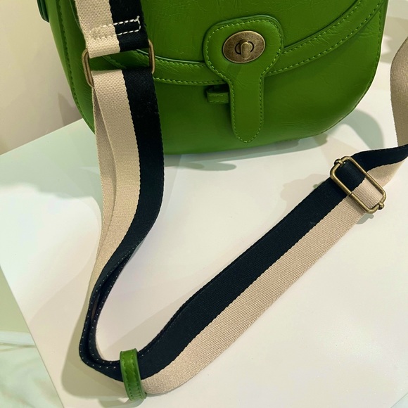 ❌SOLD❌ Universal Threads Co. Crossbody Bag - Picture 2 of 10